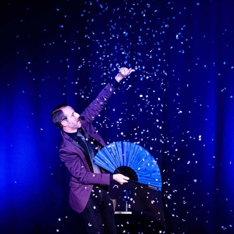 Illusion show at Magic Saloon